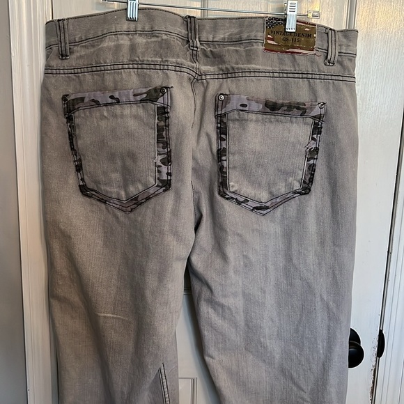Men's Relaxed Fit Jeans - Light Gray - Picture 10 of 12
